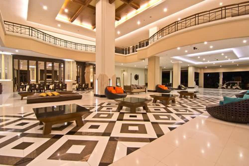The Heritage Pattaya Beach Resort-Sha Buitenkant foto