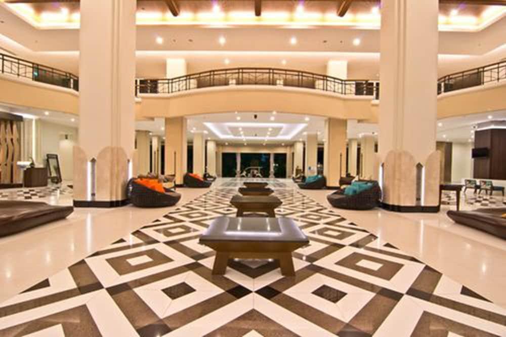 The Heritage Pattaya Beach Resort-Sha Buitenkant foto