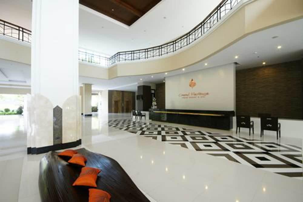The Heritage Pattaya Beach Resort-Sha Buitenkant foto