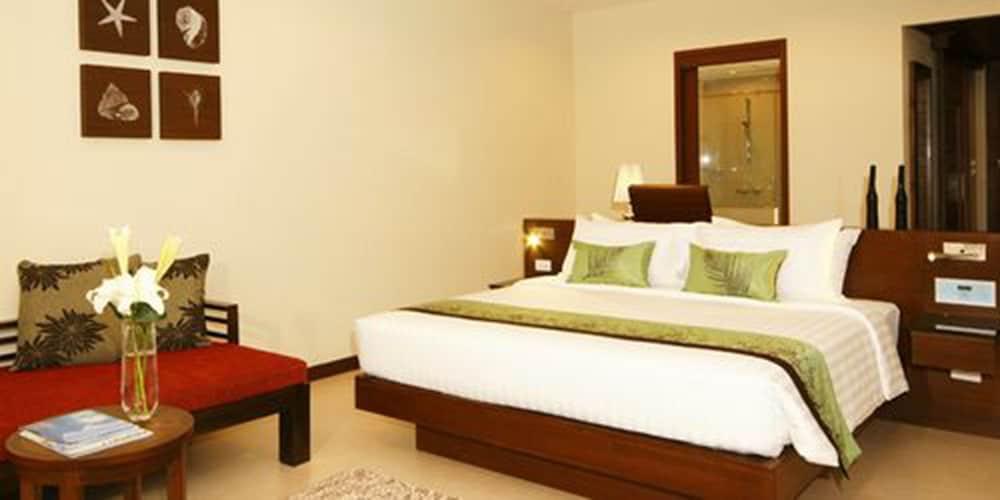 The Heritage Pattaya Beach Resort-Sha Buitenkant foto
