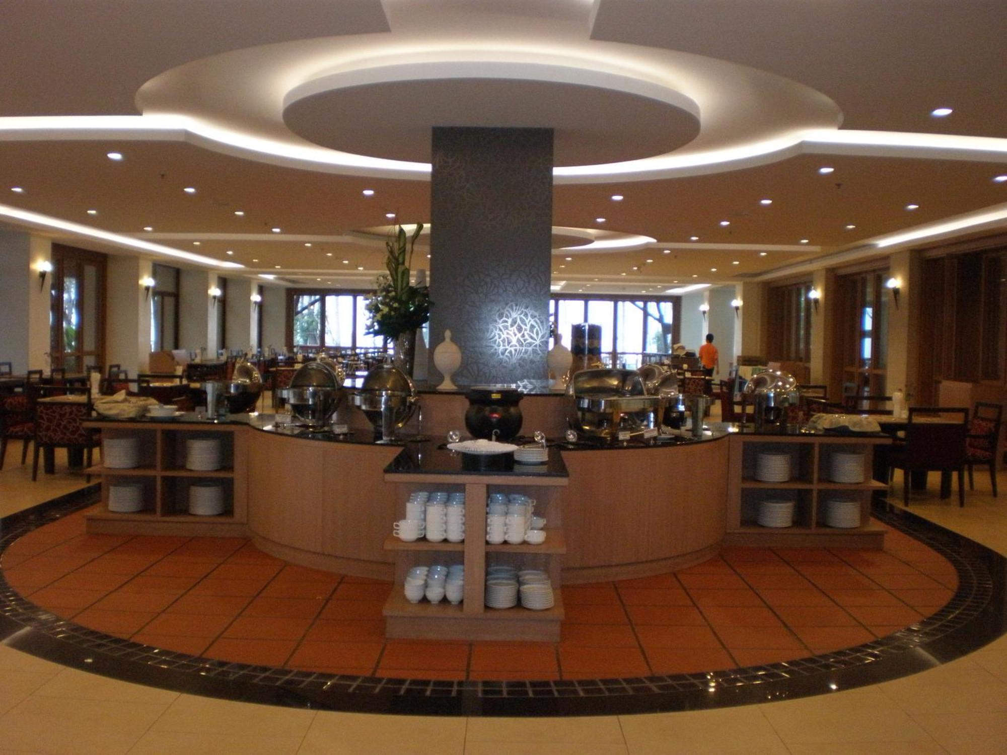 The Heritage Pattaya Beach Resort-Sha Buitenkant foto